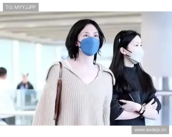 长友佑都妻子展现优雅成熟女性魅力与独特韵味的时尚大片照 长友佑都妻子展现优雅成熟女性魅力与独特韵味的时尚大片照