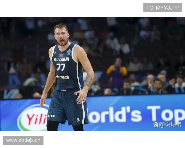 阿里纳斯:东契奇新赛季有望场均三双并冲击得分王 阿里纳斯:东契奇新赛季有望场均三双并冲击得分王